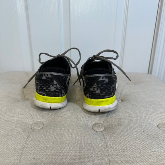 Geometric Aztec Design Nike Free 5.0 TR Fit 4 Training Sneakers 8 - Picture 3 of 10